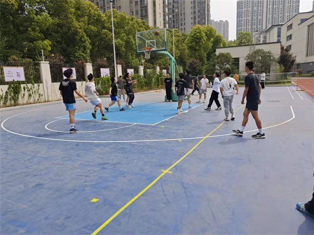 篮球新手基础训练方法_1